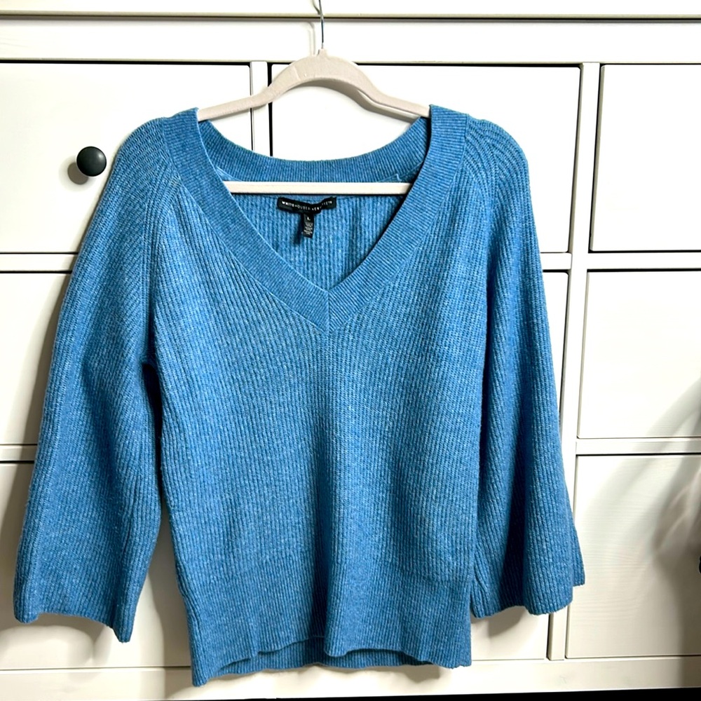 White House Black Market Ribbed Soft V-Neck Sweater- Blue - Size Large